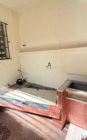 Casa à venda com 220m², 4 quartos e sem vagaÁrea de Serviço