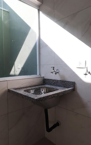 Casa à venda com 250m², 2 quartos e 1 vagaCozinha e Área de Serviço