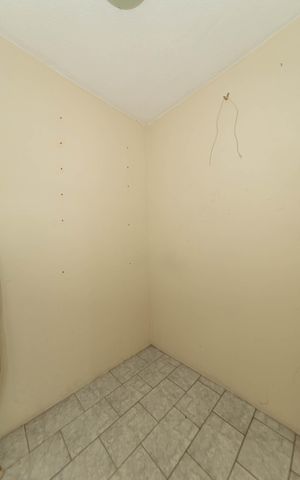 Apartamento à venda com 104m², 3 quartos e 2 vagas Apartamento à venda com 104m², 3 quartos e 2 vagasLavanderia