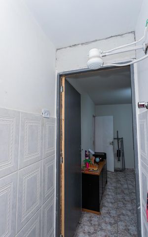 Casa à venda com 150m², 3 quartos e 2 vagas Casa à venda com 150m², 3 quartos e 2 vagasBanheiro suite