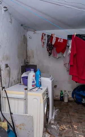 Casa à venda com 150m², 3 quartos e 2 vagas Casa à venda com 150m², 3 quartos e 2 vagasÁrea de Serviço