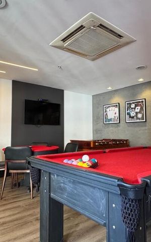 Studio para alugar com 37m², 1 quarto e 1 vaga Studio para alugar com 37m², 1 quarto e 1 vagaSalão de jogos