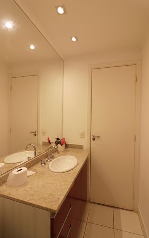 Apartamento à venda com 123m², 3 quartos e 2 vagasBanheiro Social