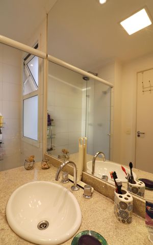 Apartamento à venda com 123m², 3 quartos e 2 vagasQuarto 1 - Suíte Banheiro 