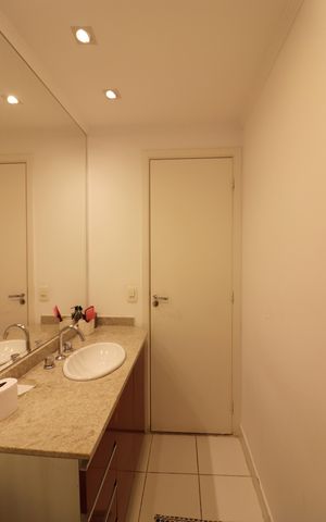 Apartamento à venda com 123m², 3 quartos e 2 vagasBanheiro Social