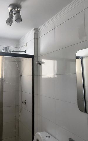 Apartamento à venda com 57m², 2 quartos e 1 vaga Apartamento à venda com 57m², 2 quartos e 1 vagaBanheiro