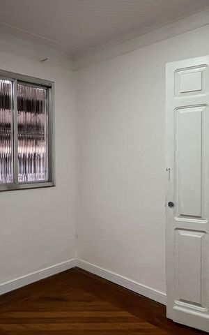 Casa para alugar com 300m², 6 quartos e 4 vagas Casa para alugar com 300m², 6 quartos e 4 vagasQuarto 1