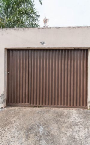 Casa para alugar com 596m², 3 quartos e 2 vagas Casa para alugar com 596m², 3 quartos e 2 vagasFachada