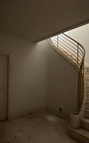 Apartamento à venda com 251m², 3 quartos e sem vaga