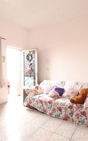 Casa à venda com 120m², 3 quartos e 4 vagasSala