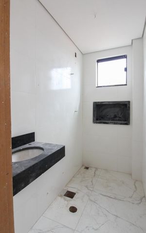 Apartamento à venda com 120m², 3 quartos e 2 vagas Apartamento à venda com 120m², 3 quartos e 2 vagasBanheiro Social