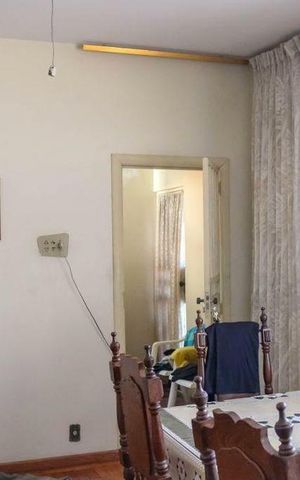 Casa à venda com 214m², 4 quartos e 2 vagas Casa à venda com 214m², 4 quartos e 2 vagasSala