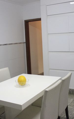 Casa à venda com 242m², 4 quartos e 4 vagasCozinha
