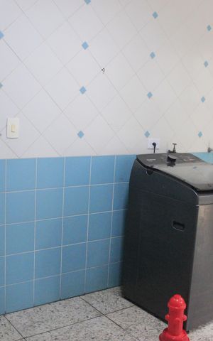 Casa à venda com 242m², 4 quartos e 4 vagasÁrea de Serviço