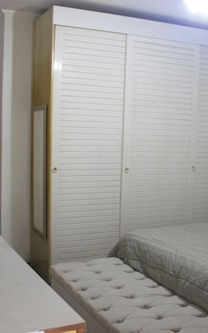 Casa à venda com 242m², 4 quartos e 4 vagasSuíte 2