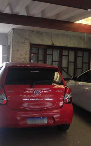 Casa à venda com 242m², 4 quartos e 4 vagasGaragem
