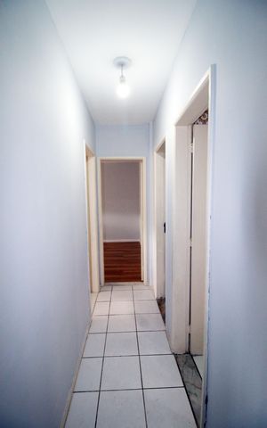 Apartamento à venda com 79m², 3 quartos e 1 vagaSala - Corredor