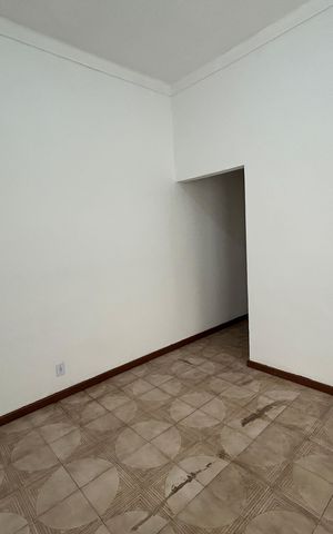 Casa para alugar com 194m², 4 quartos e 2 vagasSala
