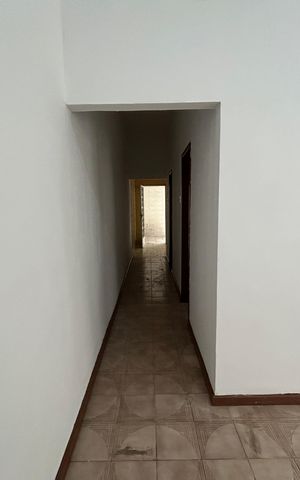 Casa para alugar com 194m², 4 quartos e 2 vagasCorredor