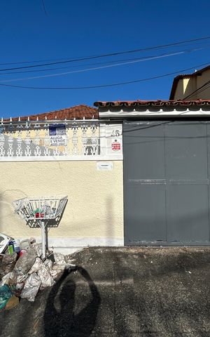 Casa para alugar com 194m², 4 quartos e 2 vagasFachada 