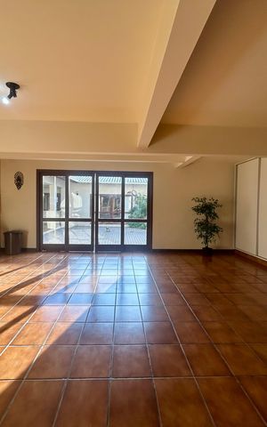 Casa para alugar com 391m², 5 quartos e 3 vagas Casa para alugar com 391m², 5 quartos e 3 vagasGaragem