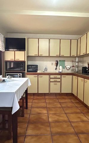 Casa para alugar com 391m², 5 quartos e 3 vagas Casa para alugar com 391m², 5 quartos e 3 vagasCozinha