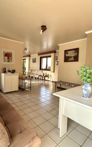 Casa para alugar com 391m², 5 quartos e 3 vagas Casa para alugar com 391m², 5 quartos e 3 vagasSala 3
