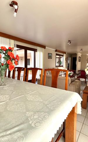 Casa para alugar com 391m², 5 quartos e 3 vagas Casa para alugar com 391m², 5 quartos e 3 vagasSala
