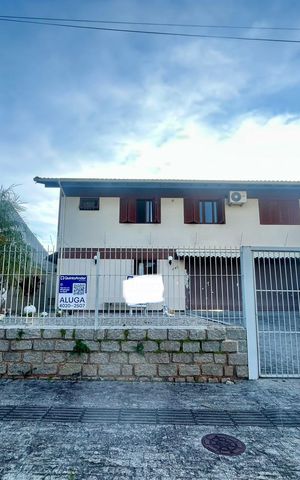 Casa para alugar com 391m², 5 quartos e 3 vagas Casa para alugar com 391m², 5 quartos e 3 vagasFachada