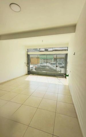 Casa à venda com 125m², 3 quartos e 2 vagas Casa à venda com 125m², 3 quartos e 2 vagasGaragem