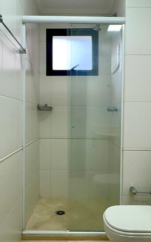 Apartamento à venda com 165m², 4 quartos e 3 vagas Apartamento à venda com 165m², 4 quartos e 3 vagasBanheiro da Suíte 1
