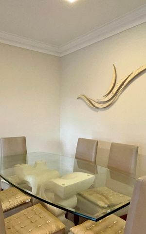 Apartamento à venda com 165m², 4 quartos e 3 vagas Apartamento à venda com 165m², 4 quartos e 3 vagasSala de Jantar