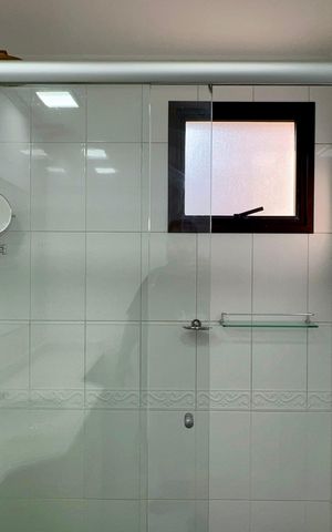 Apartamento à venda com 165m², 4 quartos e 3 vagas Apartamento à venda com 165m², 4 quartos e 3 vagasBanheiro da Suíte 2