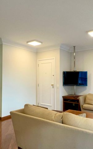Apartamento à venda com 165m², 4 quartos e 3 vagas Apartamento à venda com 165m², 4 quartos e 3 vagasSala
