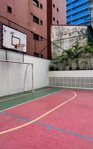 Apartamento à venda com 165m², 4 quartos e 3 vagas Apartamento à venda com 165m², 4 quartos e 3 vagasQuadra