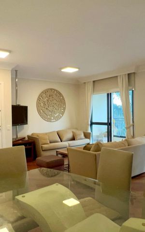 Apartamento à venda com 165m², 4 quartos e 3 vagas Apartamento à venda com 165m², 4 quartos e 3 vagasSala de Jantar