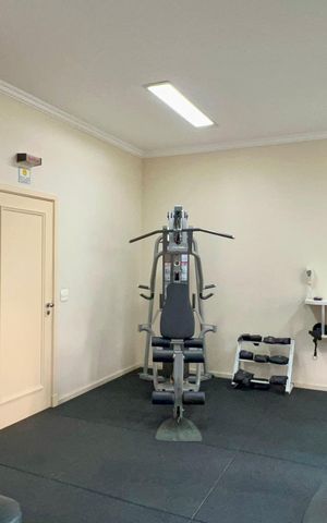 Apartamento à venda com 165m², 4 quartos e 3 vagas Apartamento à venda com 165m², 4 quartos e 3 vagasAcademia