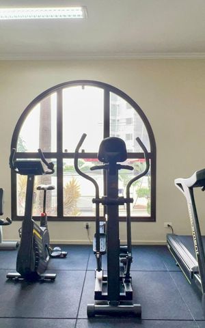 Apartamento à venda com 165m², 4 quartos e 3 vagas Apartamento à venda com 165m², 4 quartos e 3 vagasAcademia
