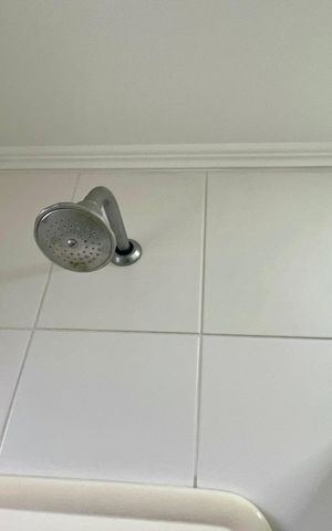 Apartamento à venda com 165m², 4 quartos e 3 vagas Apartamento à venda com 165m², 4 quartos e 3 vagasBanheiro da Suíte 1
