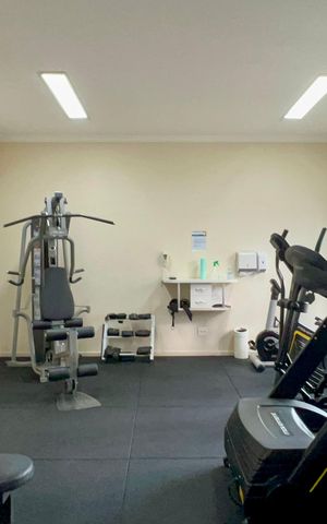 Apartamento à venda com 165m², 4 quartos e 3 vagas Apartamento à venda com 165m², 4 quartos e 3 vagasAcademia