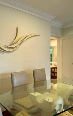 Apartamento à venda com 165m², 4 quartos e 3 vagas Apartamento à venda com 165m², 4 quartos e 3 vagasSala de Jantar