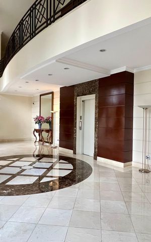 Apartamento à venda com 165m², 4 quartos e 3 vagas Apartamento à venda com 165m², 4 quartos e 3 vagasHall de entrada