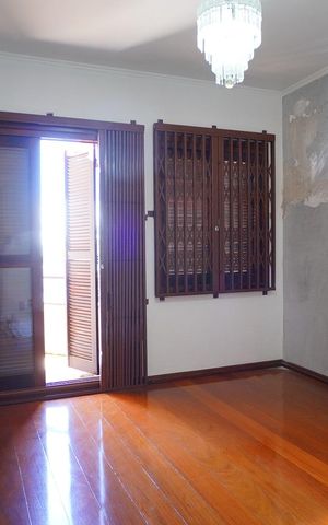 Casa à venda com 245m², 3 quartos e 2 vagas Casa à venda com 245m², 3 quartos e 2 vagasQuarto 3