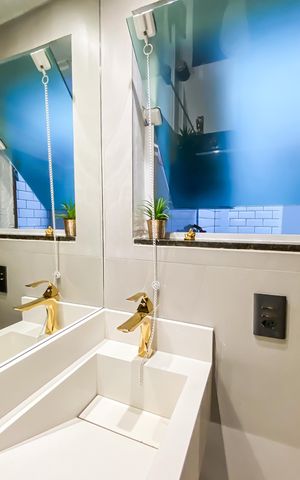 Casa à venda com 68m², 2 quartos e 2 vagas Casa à venda com 68m², 2 quartos e 2 vagasLavabo