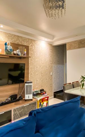 Casa à venda com 68m², 2 quartos e 2 vagas Casa à venda com 68m², 2 quartos e 2 vagasSala