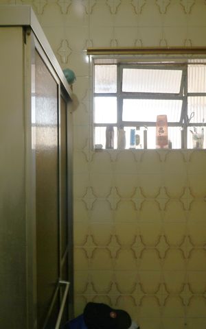 Casa à venda com 200m², 2 quartos e 2 vagasBanheiro