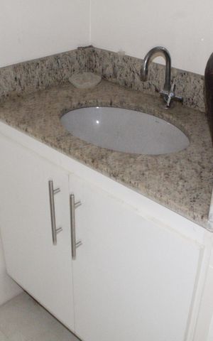 Apartamento para alugar com 350m², 4 quartos e 2 vagasBanheiro de serviço