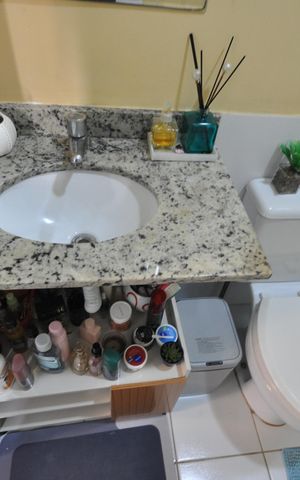 Apartamento à venda com 55m², 2 quartos e 1 vagaBanheiro