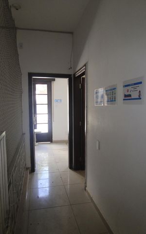 Casa à venda com 220m², 5 quartos e 4 vagasCorredor