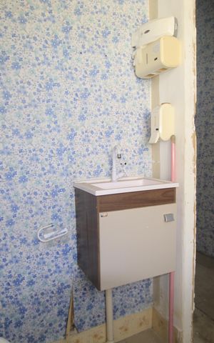 Casa à venda com 220m², 5 quartos e 4 vagasBanheiro 2